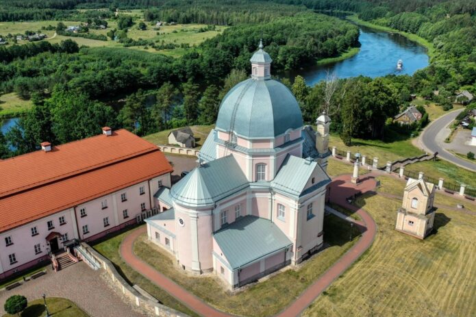 Dzūkų žemė su Stakliškių midaus ir šimtalapio degustacija!