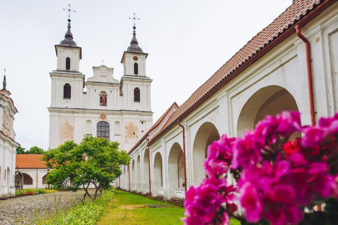 Stebuklingoji Šiluva, įspūdingi vienuolynų ansambliai ir kulinarinis paveldas!