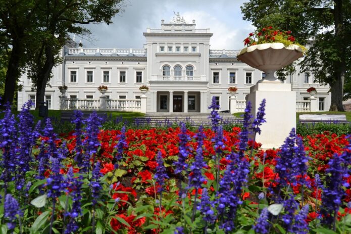 Oginskių Žemaitija: dvarai ir kulinarinis paveldas!