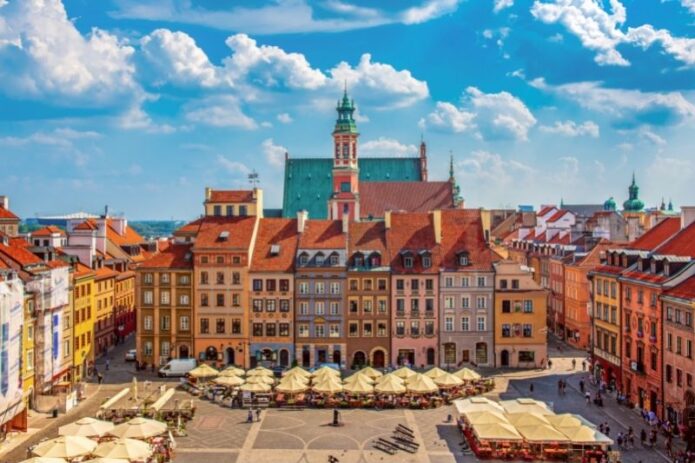 Išradingoji Varšuva – Koperniko muziejus ir įspūdingas „Kino rajonas“