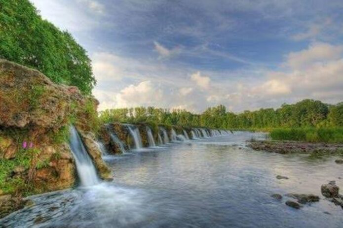 Latvijos Venecija – Kuldyga, Riežupės urvai ir gardūs pyragai!