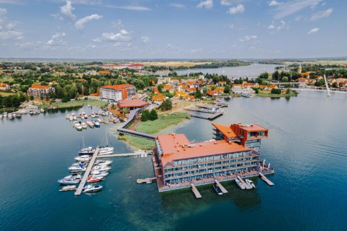 Koperniko miestas Olštynas ir „Tropikana“ vandens parkas!
