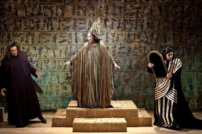Pavasariu kvepianti Ryga ir įspūdingoji opera „Nabukas“!