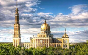 Lenkijos Vatikanas – Licheno šventovė ir garsieji Poznanės kruasanai!