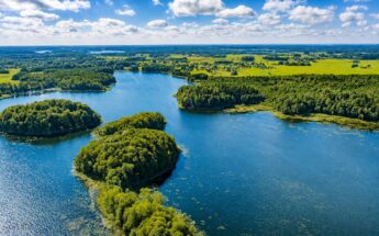Plaukimas Zarasų ežerais, „Senolių kaimas“ ir alaus degustacija dvare!